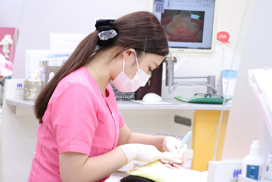 志木の歯医者、志木市・志木駅近くの歯科 診療風景